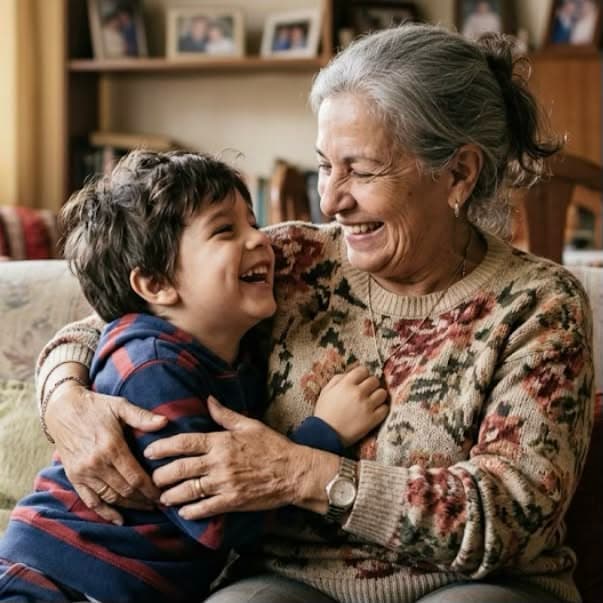 Fotografía original de una abuela junto a su nieto